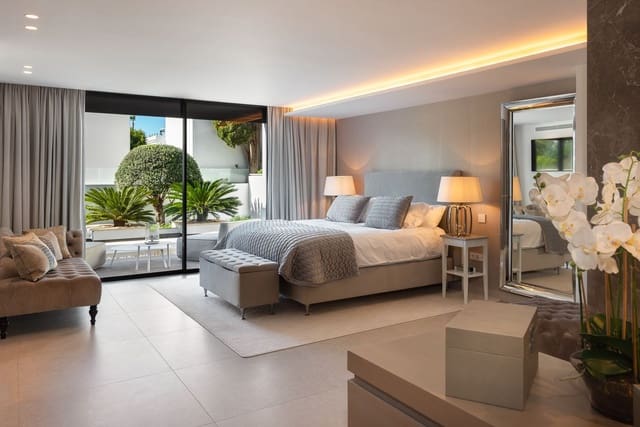 5 sovrum Villa till salu i Nueva Andalucia, Marbella med pool garage - 4 950 000 € (Ref: 8846698)