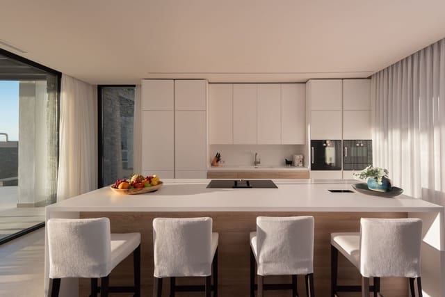 5 sovrum Villa till salu i Nueva Andalucia, Marbella med pool garage - 4 950 000 € (Ref: 8846698)