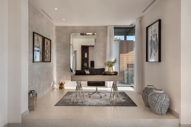 5 sovrum Villa till salu i Nueva Andalucia, Marbella med pool garage - 4 950 000 € (Ref: 8846698)