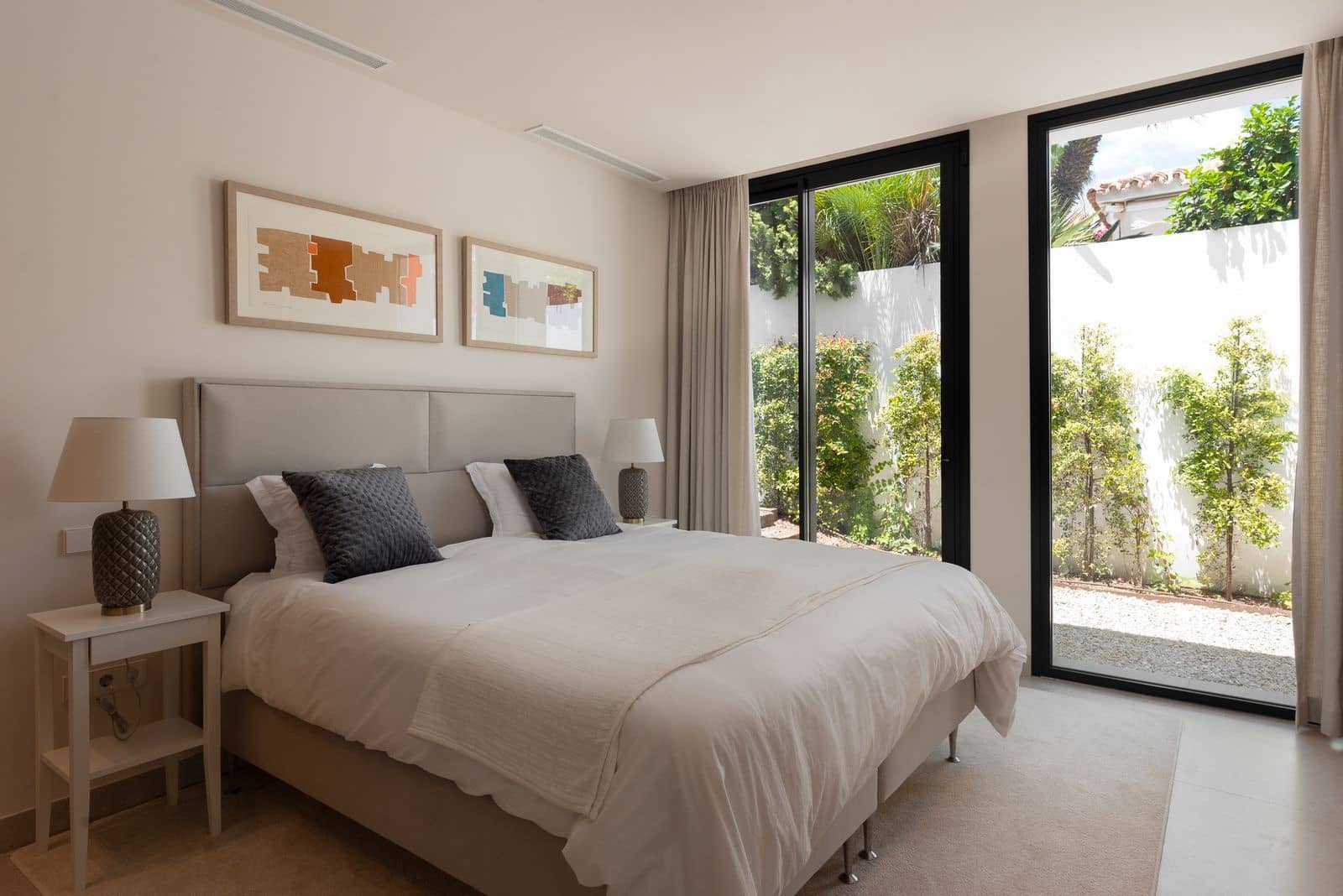 5 sovrum Villa till salu i Nueva Andalucia med pool garage - 4 950 000 € (Ref: 8846698)