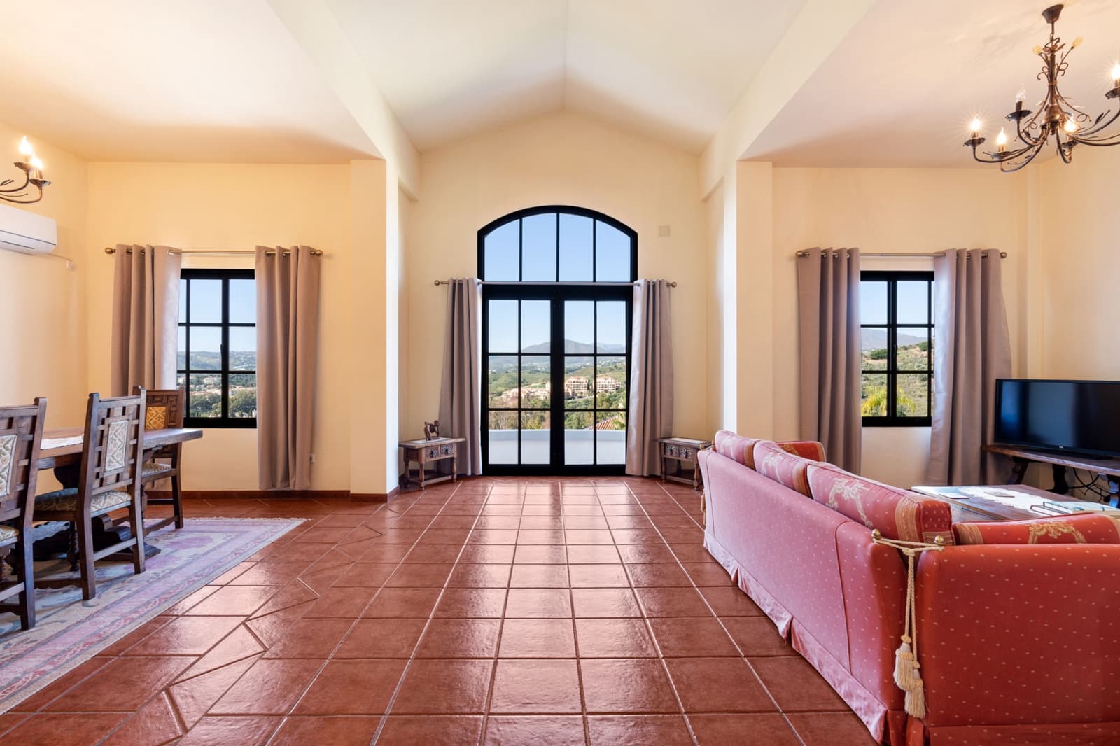 4 soveværelse Villa til salg i Mijas Golf med swimmingpool garage - € 995.000 (Ref: 8861647)