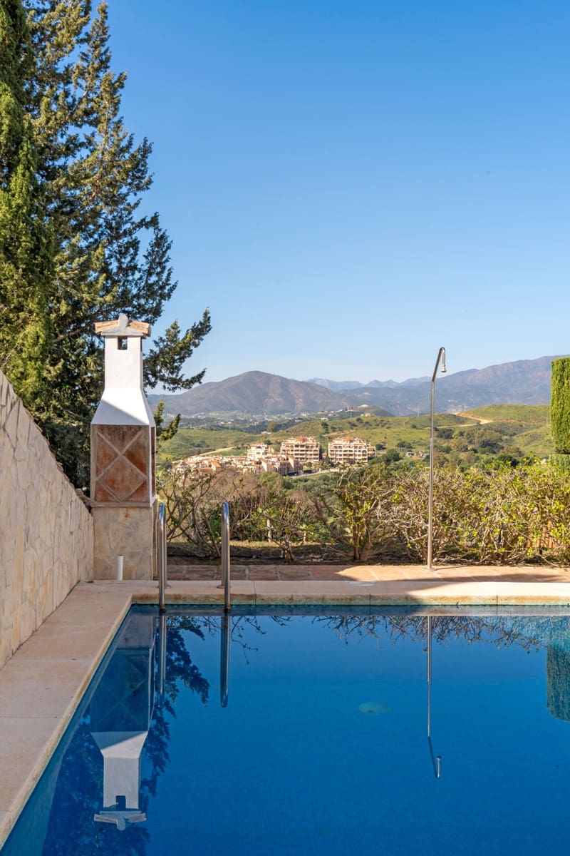 4 soveværelse Villa til salg i Mijas Golf med swimmingpool garage - € 995.000 (Ref: 8861647)