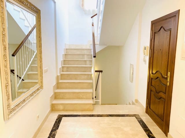 5 soveværelse Villa til salg i El Faro, Mijas med swimmingpool garage - € 799.000 (Ref: 8861720)