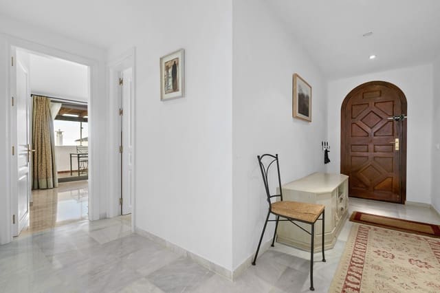 2 slaapkamer Appartement te koop in Marbella met zwembad garage - € 495.000 (Ref: 8866428)