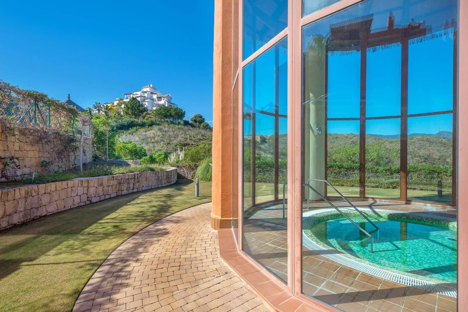 3 soveværelse Penthouse til salg i Benahavis med swimmingpool garage - € 569.000 (Ref: 8866431)