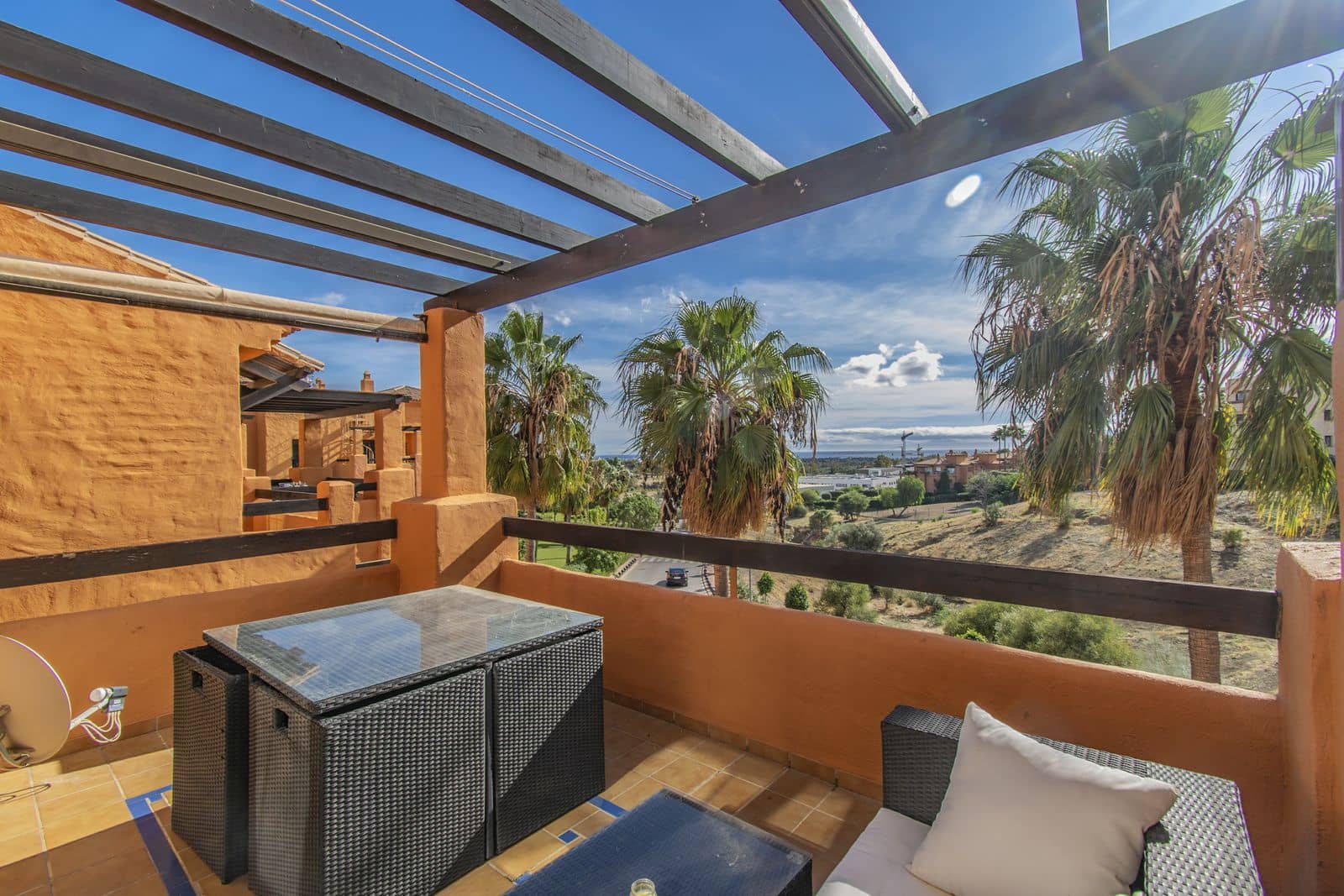 3 soveværelse Penthouse til salg i Benahavis med swimmingpool garage - € 569.000 (Ref: 8866431)