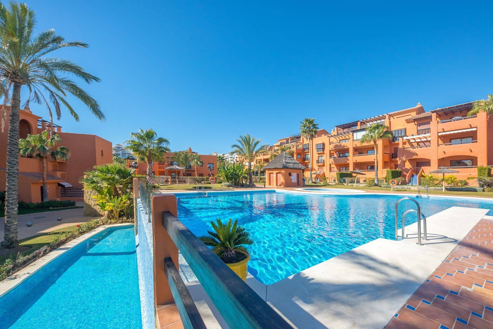 3 soveværelse Penthouse til salg i Benahavis med swimmingpool garage - € 569.000 (Ref: 8866431)