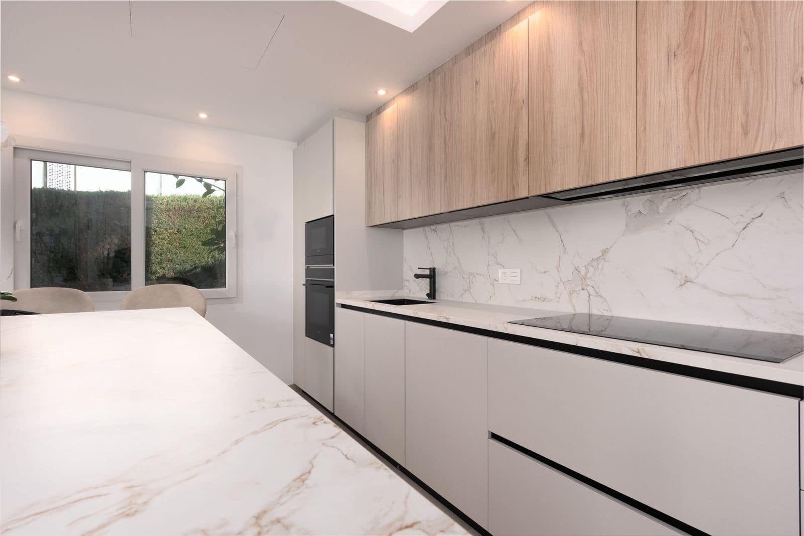 4 bedroom Villa for sale in La Reserva with pool garage - € 1,290,000 (Ref: 8866439)