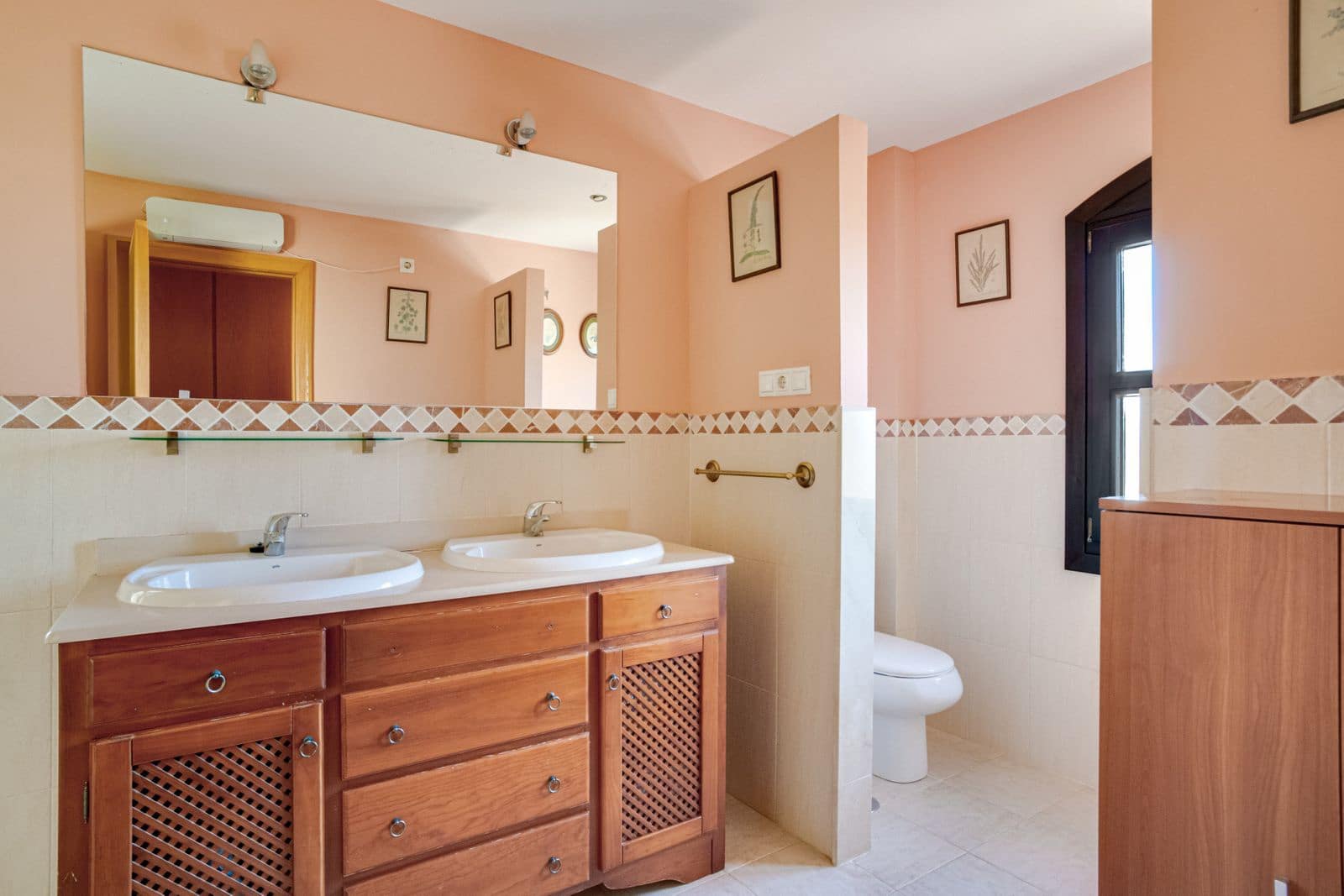 4 soveværelse Byhus til salg i Guadalmina med swimmingpool garage - € 780.000 (Ref: 8873406)