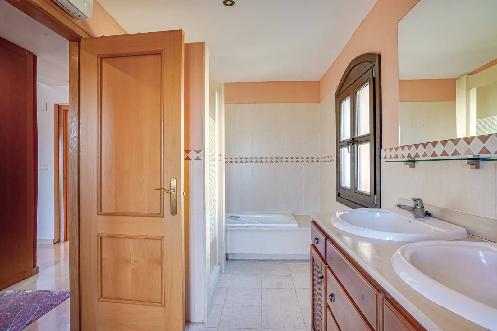 4 soveværelse Byhus til salg i Guadalmina med swimmingpool garage - € 780.000 (Ref: 8873406)