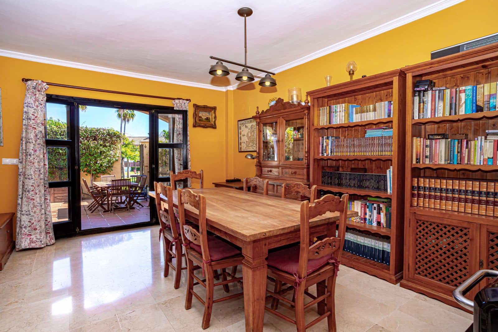 4 soveværelse Byhus til salg i Guadalmina med swimmingpool garage - € 780.000 (Ref: 8873406)