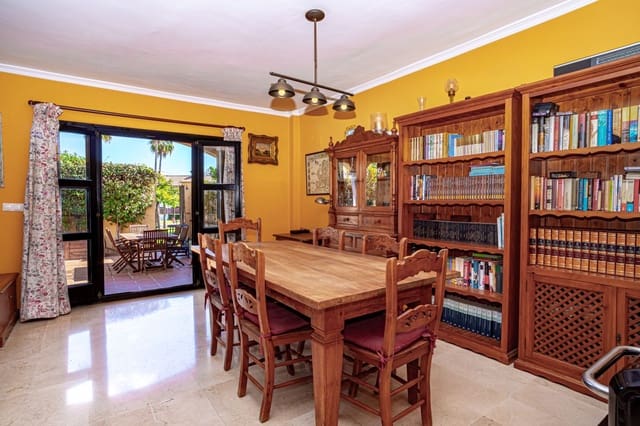 4 soverom Hus til salgs i Guadalmina Alta, Marbella med svømmebasseng garasje - € 780 000 (Ref: 8873406)