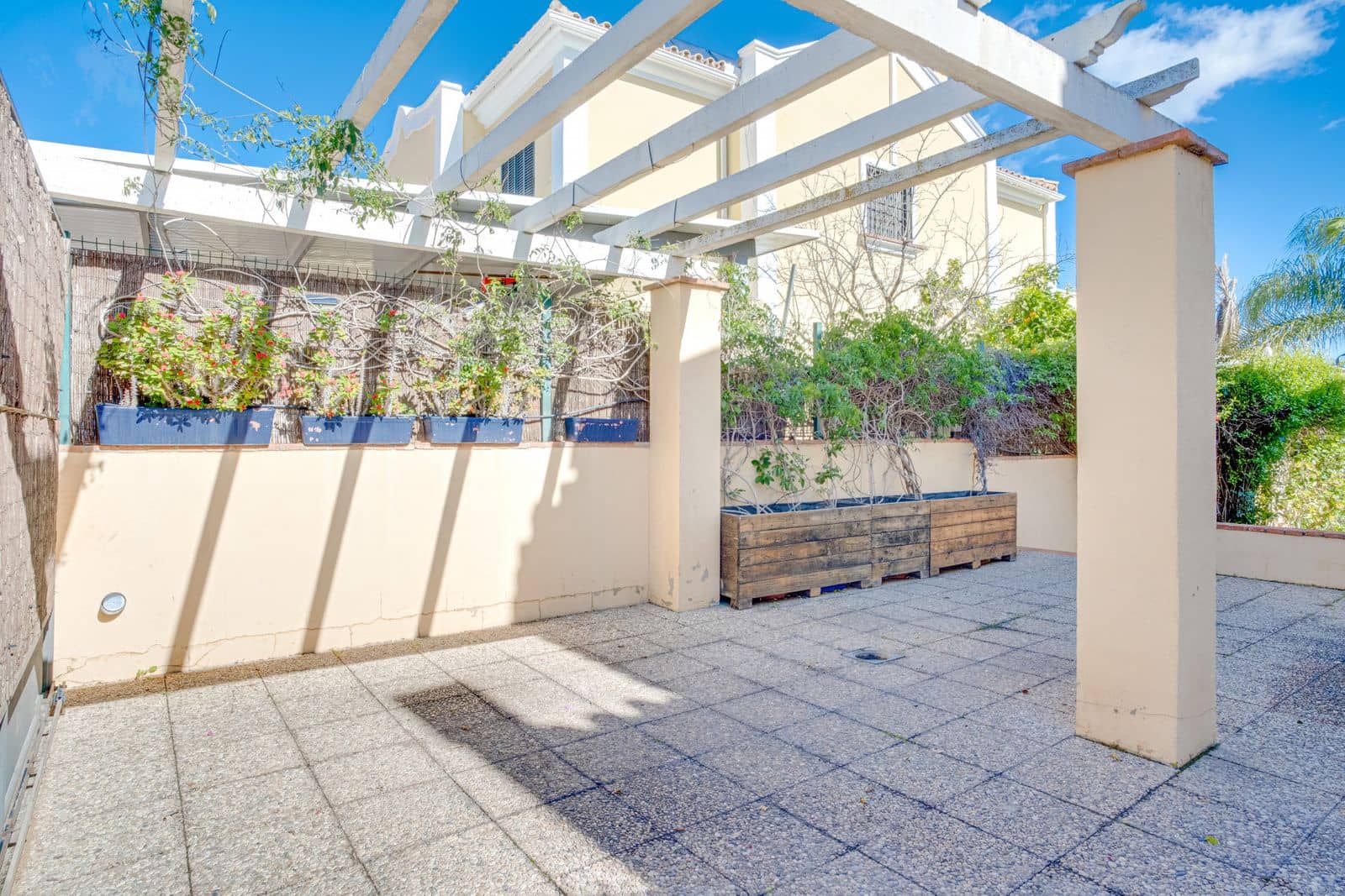 4 soveværelse Byhus til salg i Guadalmina med swimmingpool garage - € 780.000 (Ref: 8873406)