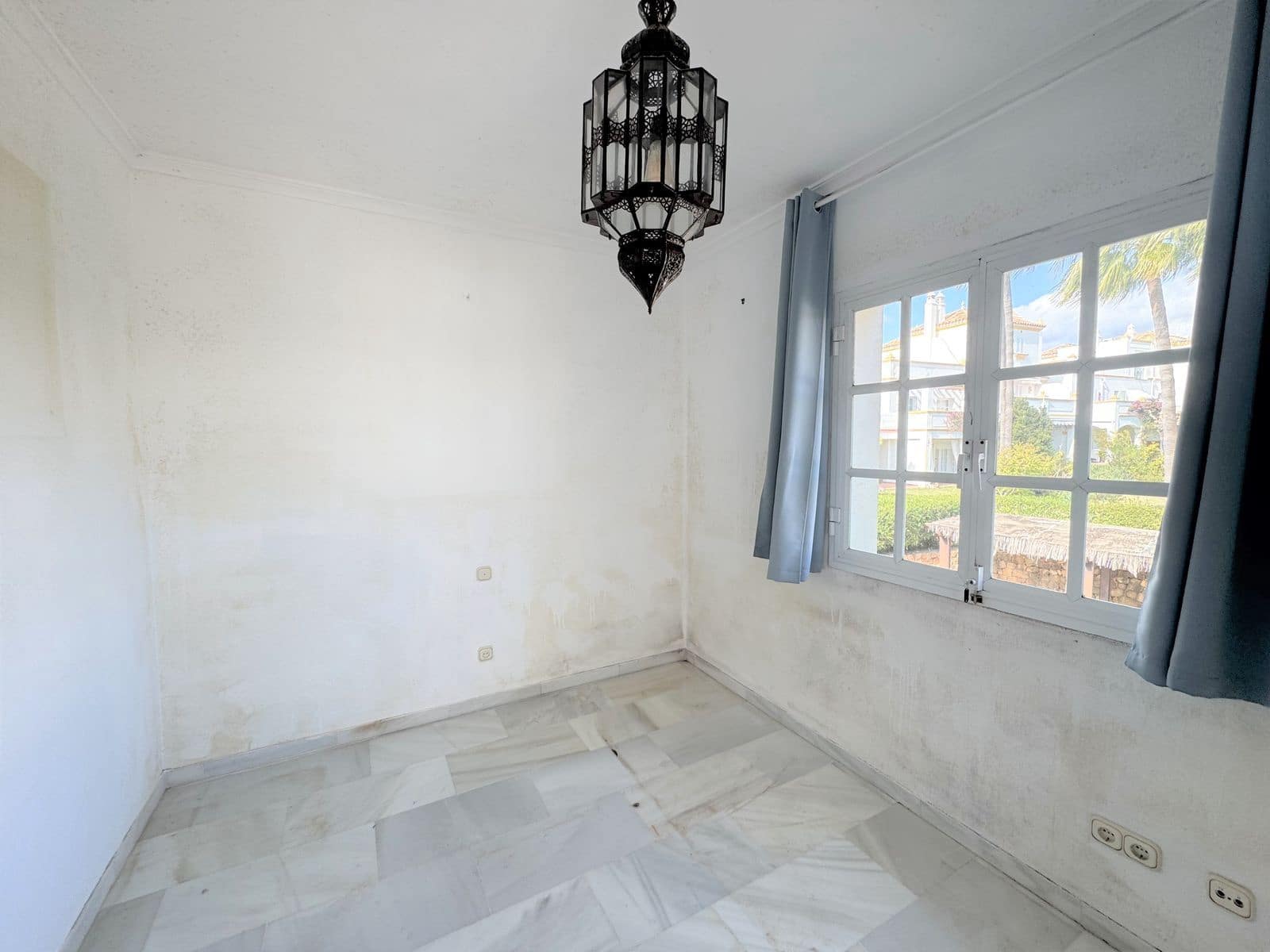 3 soverom Hus til salgs i Estepona med svømmebasseng garasje - € 525 000 (Ref: 8875134)