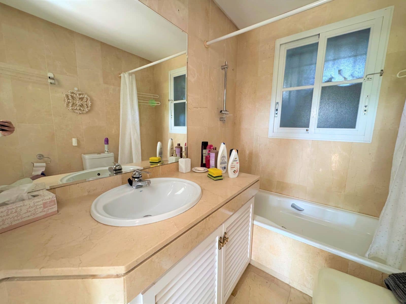 3 soverom Hus til salgs i Estepona med svømmebasseng garasje - € 525 000 (Ref: 8875134)