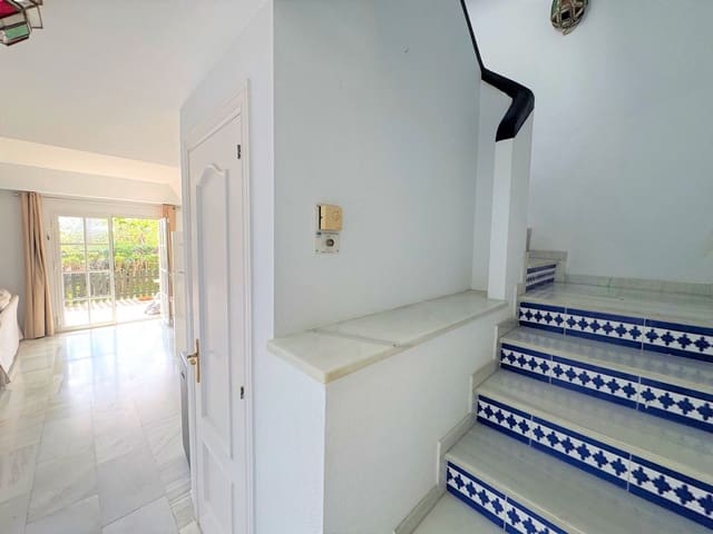 3 slaapkamer Huis te koop in Estepona met zwembad garage - € 525.000 (Ref: 8875134)