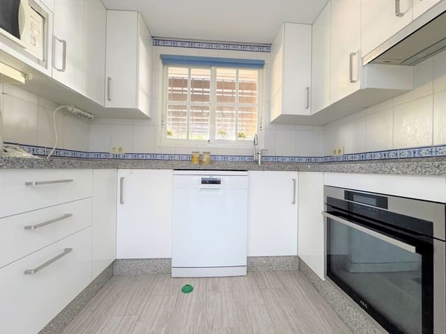 3 slaapkamer Huis te koop in Estepona met zwembad garage - € 525.000 (Ref: 8875134)