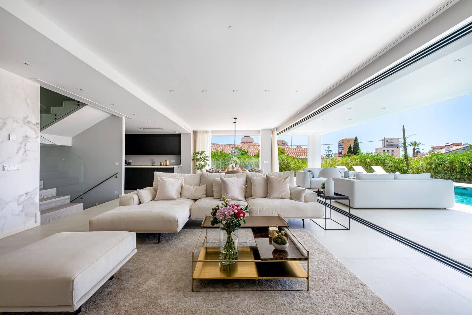 5 soveværelse Villa til salg i Benalmadena Costa med swimmingpool garage - € 1.949.000 (Ref: 8878875)