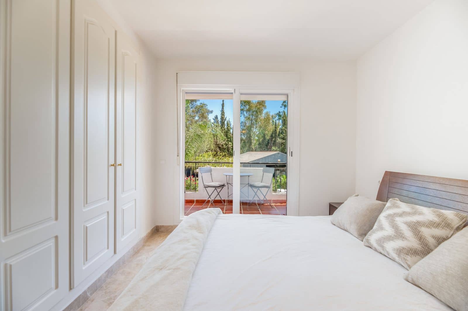 3 soveværelse Byhus til salg i Nueva Andalucia med swimmingpool garage - € 535.000 (Ref: 8882329)