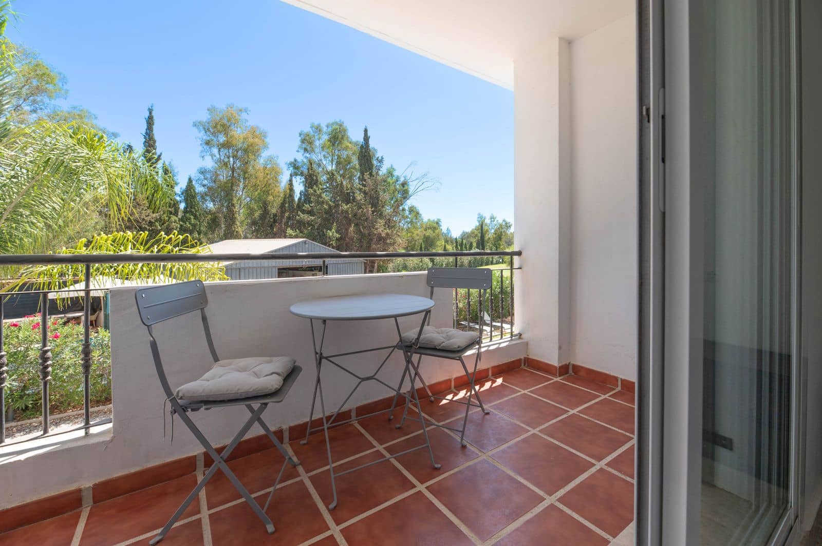 3 soveværelse Byhus til salg i Nueva Andalucia med swimmingpool garage - € 535.000 (Ref: 8882329)