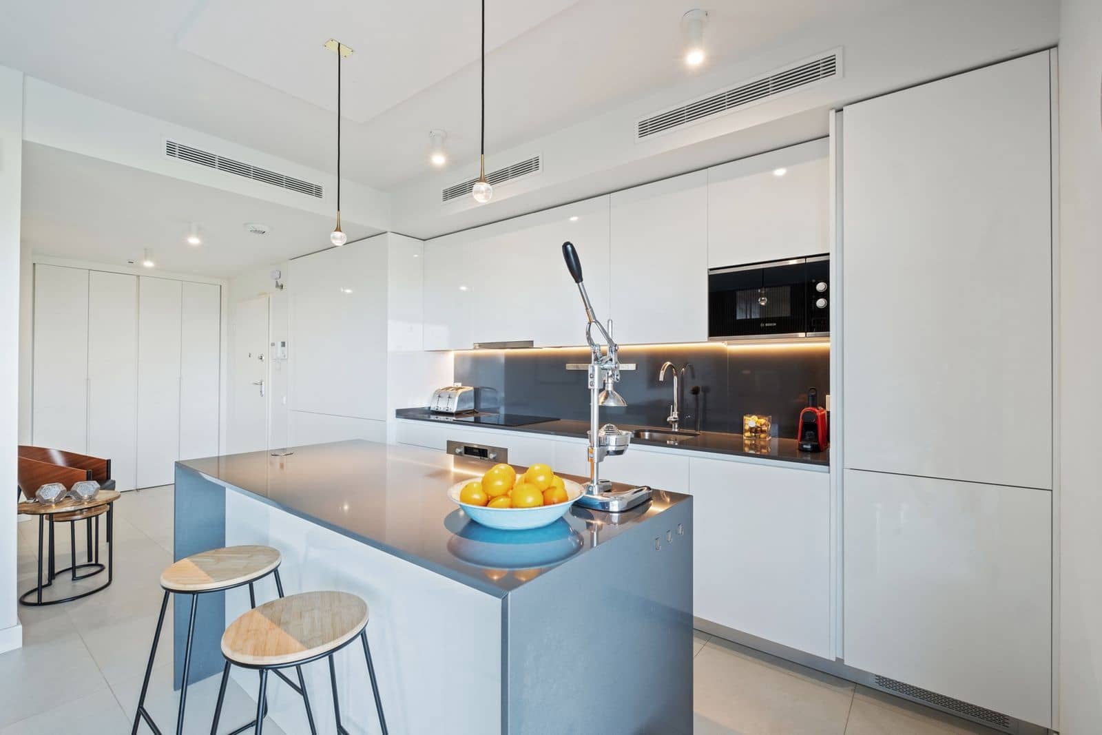 3 Zimmer Apartment zu verkaufen in Mijas Costa mit Pool Garage - 565.000 € (Ref: 8885410)