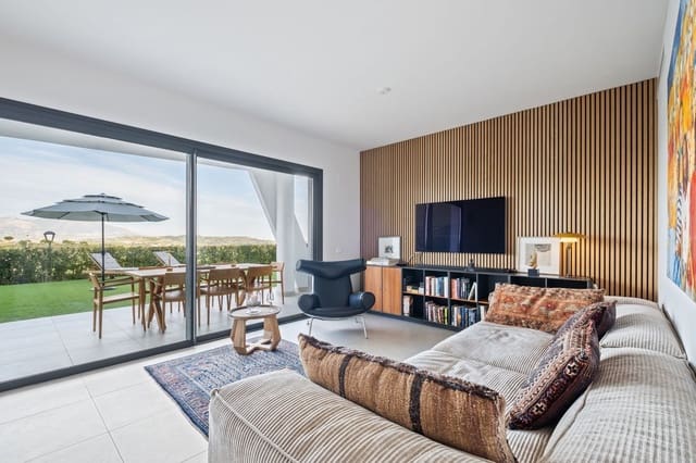 3 Zimmer Apartment zu verkaufen in Mijas Costa, Mijas mit Pool Garage - 565.000 € (Ref: 8885410)