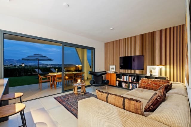 3 Zimmer Apartment zu verkaufen in Mijas Costa, Mijas mit Pool Garage - 565.000 € (Ref: 8885410)