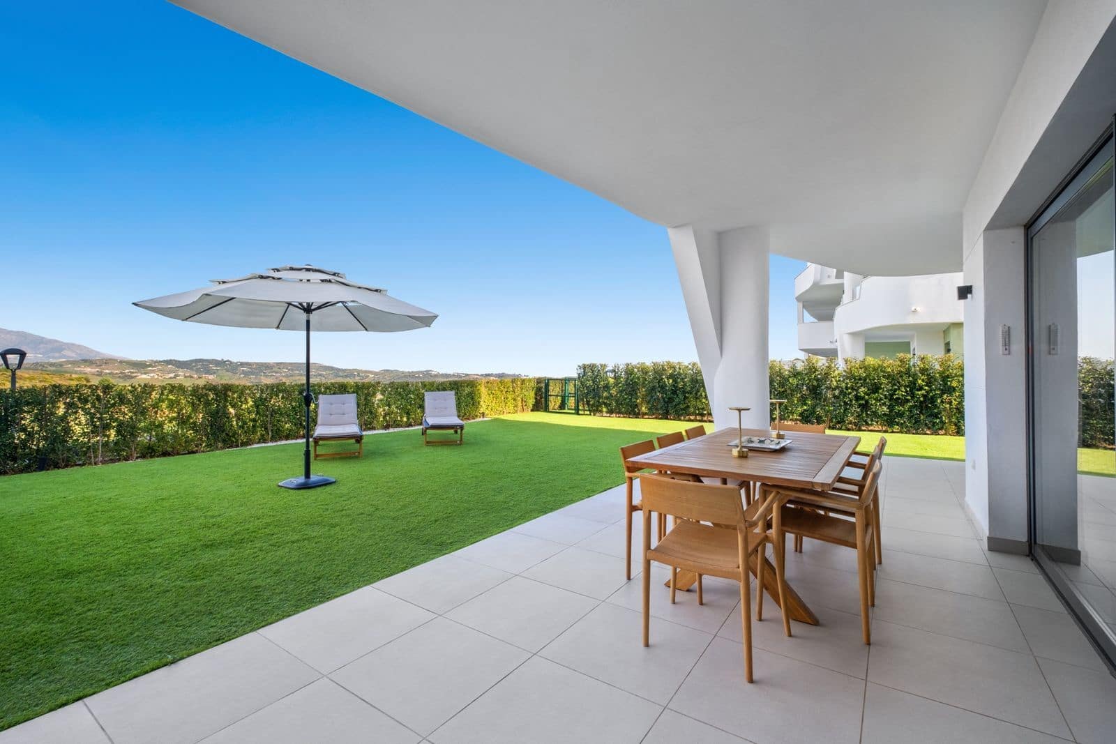 3 Zimmer Apartment zu verkaufen in Mijas Costa mit Pool Garage - 565.000 € (Ref: 8885410)