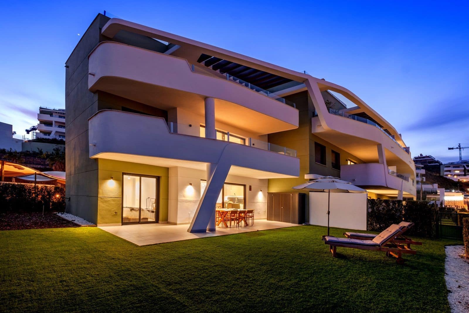 3 Zimmer Apartment zu verkaufen in Mijas Costa mit Pool Garage - 565.000 € (Ref: 8885410)