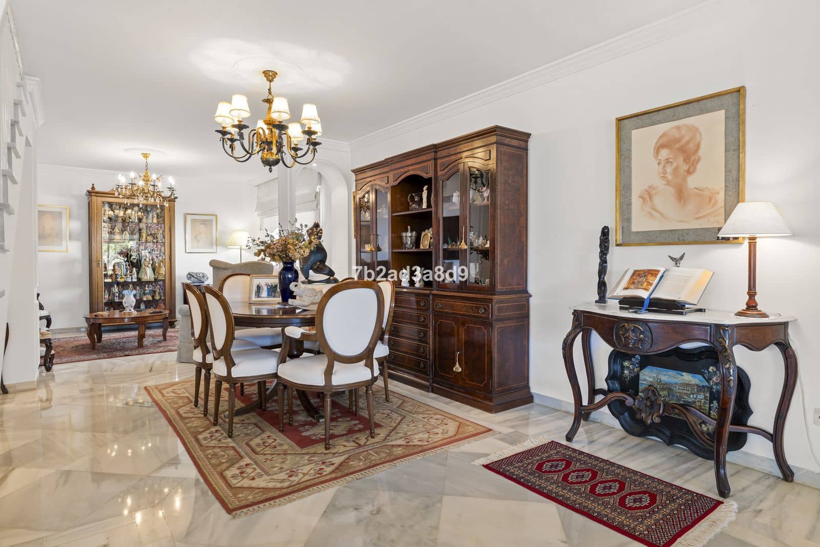 4 soveværelse Byhus til salg i Nueva Andalucia med swimmingpool garage - € 1.290.000 (Ref: 8885411)