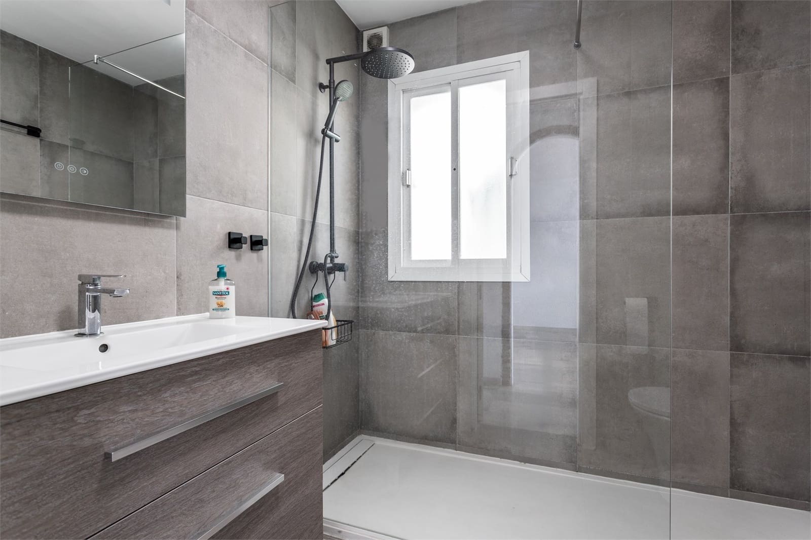 2 soveværelse Lejlighed til salg i Mijas Costa med swimmingpool garage - € 469.000 (Ref: 8885456)