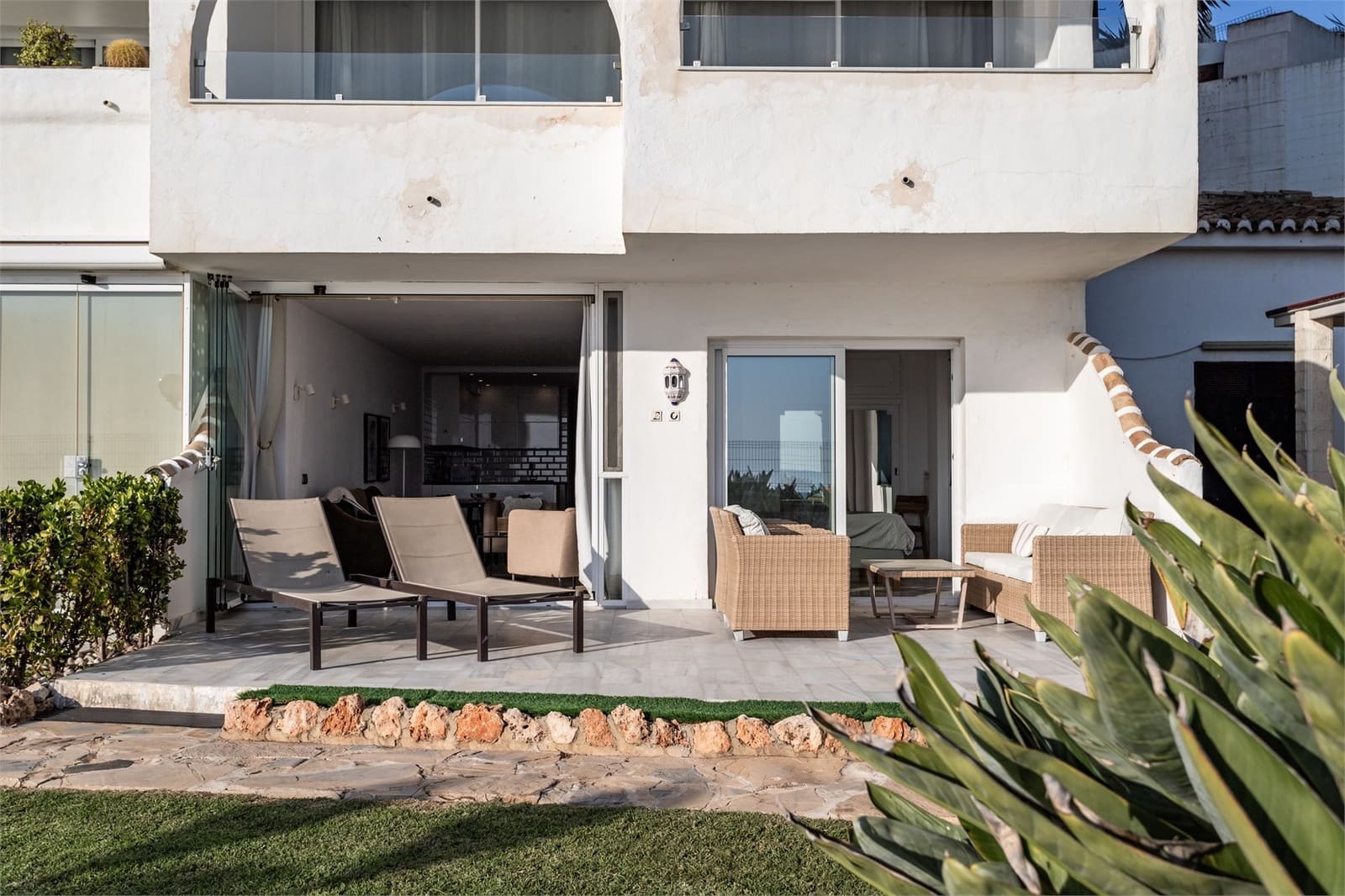 2 soveværelse Lejlighed til salg i Mijas Costa med swimmingpool garage - € 469.000 (Ref: 8885456)