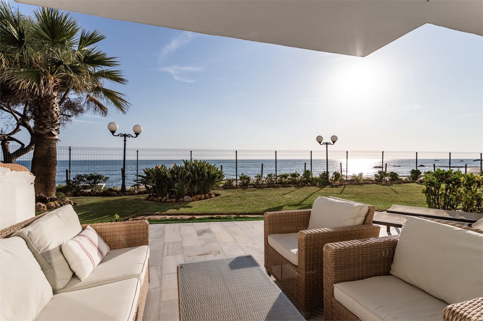 2 soveværelse Lejlighed til salg i Mijas Costa med swimmingpool garage - € 469.000 (Ref: 8885456)