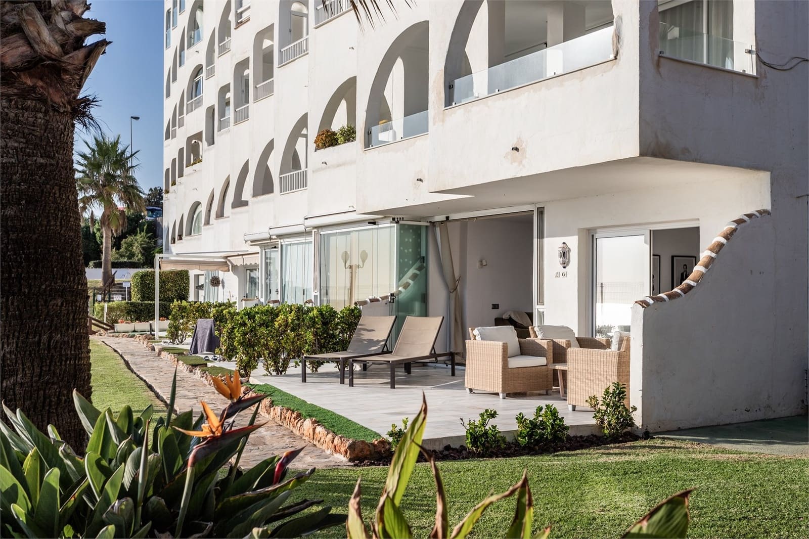 2 soveværelse Lejlighed til salg i Mijas Costa med swimmingpool garage - € 469.000 (Ref: 8885456)