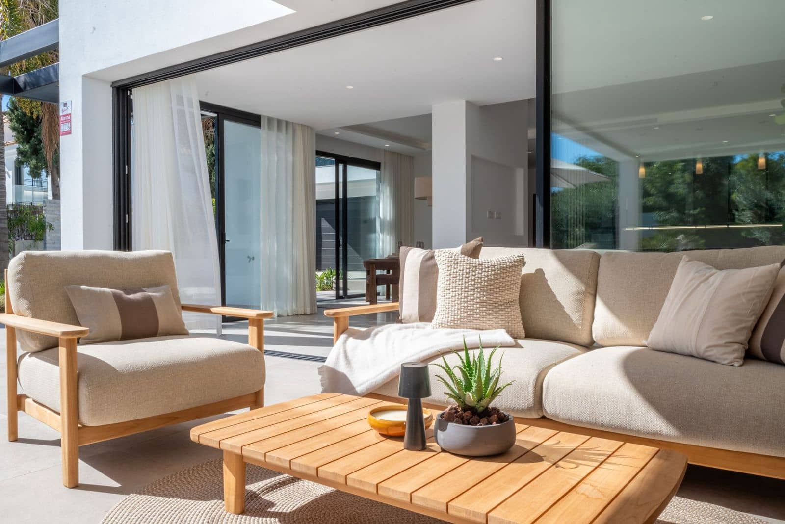 5 soveværelse Villa til salg i Benahavis med swimmingpool garage - € 2.500.000 (Ref: 8887105)