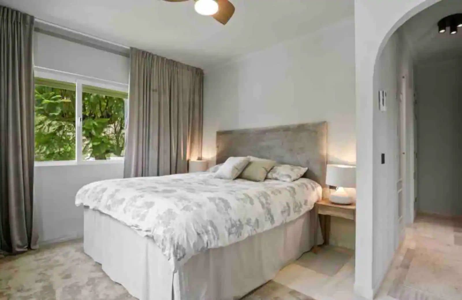 3 soveværelse Villa til salg i El Rosario med swimmingpool garage - € 10.750.000 (Ref: 8887113)