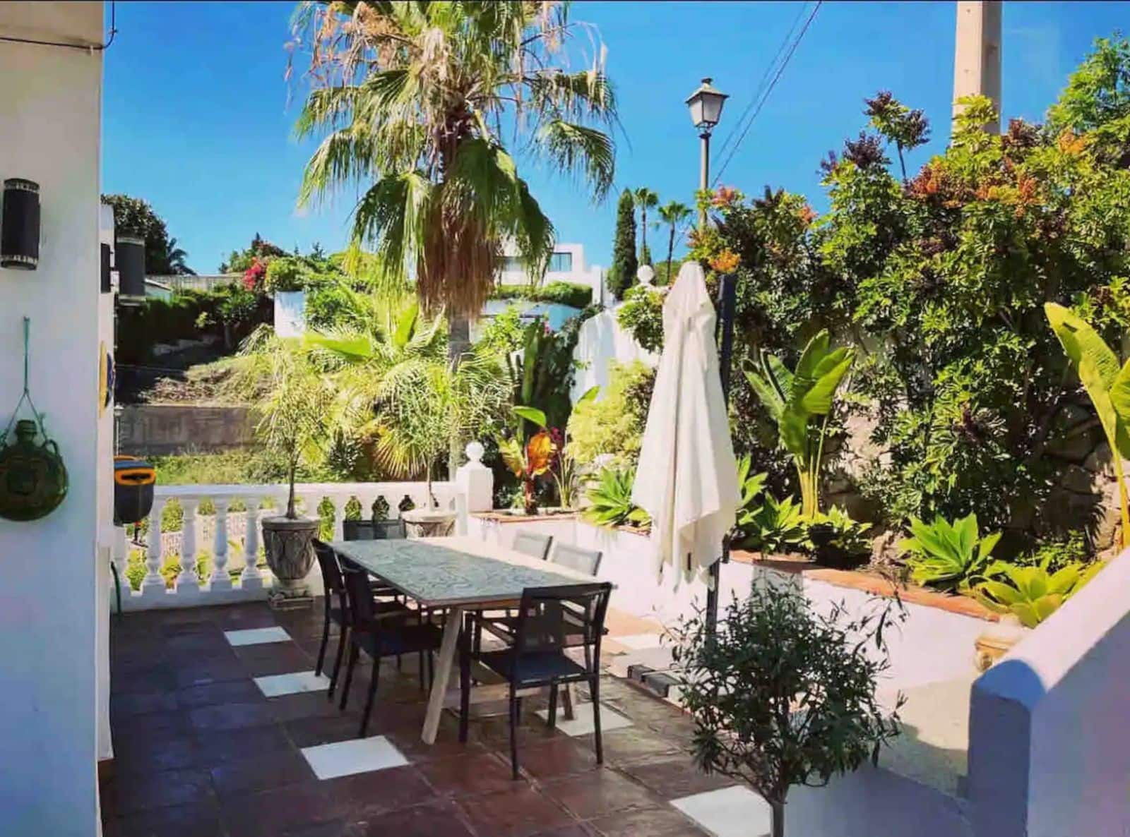 3 soveværelse Villa til salg i El Rosario med swimmingpool garage - € 10.750.000 (Ref: 8887113)