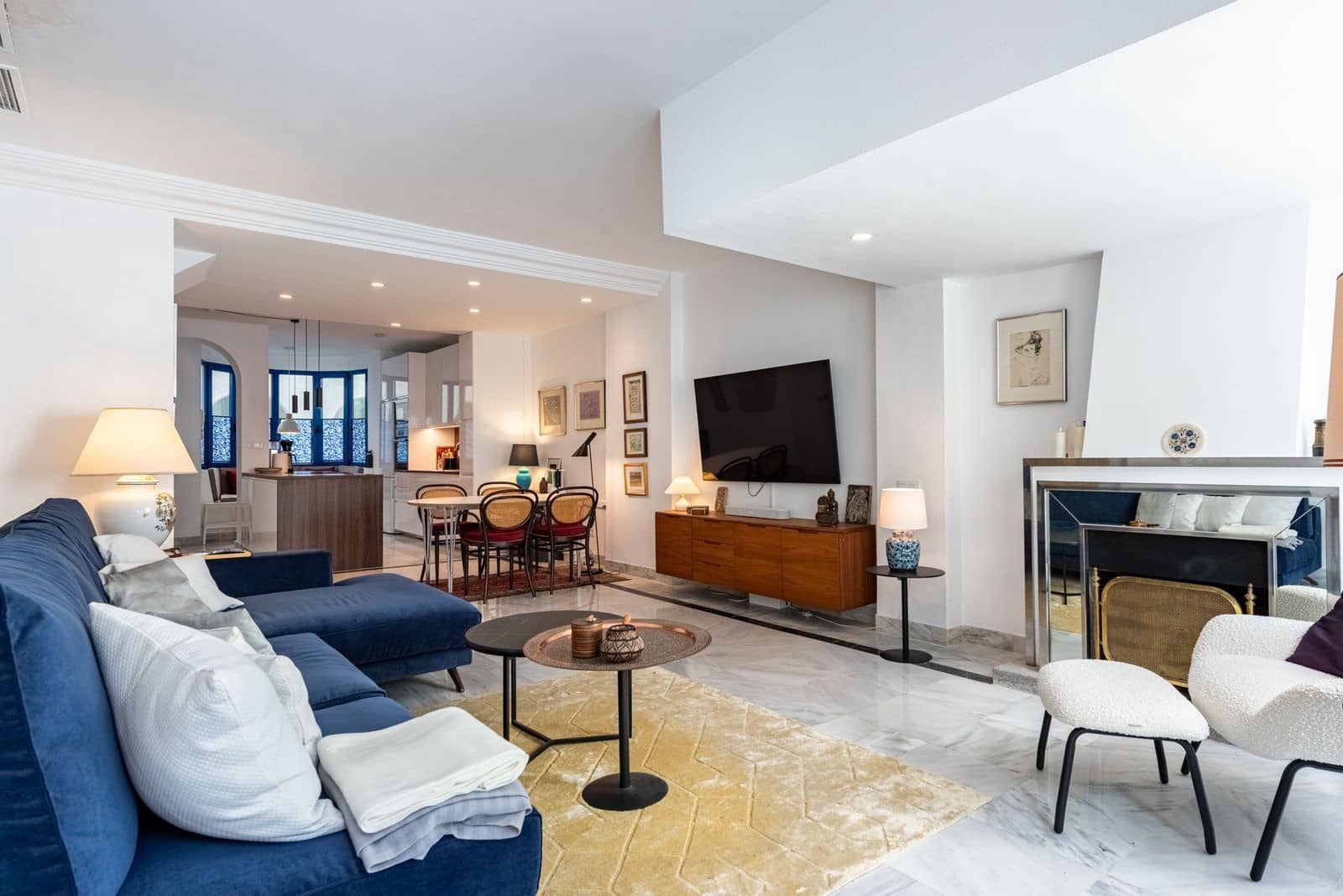 2 slaapkamer Appartement te koop in Marbella met zwembad garage - € 749.000 (Ref: 8887127)