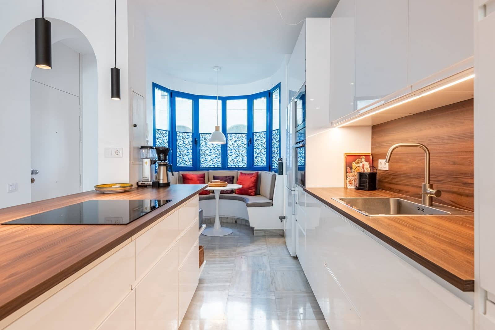 2 slaapkamer Appartement te koop in Marbella met zwembad garage - € 749.000 (Ref: 8887127)