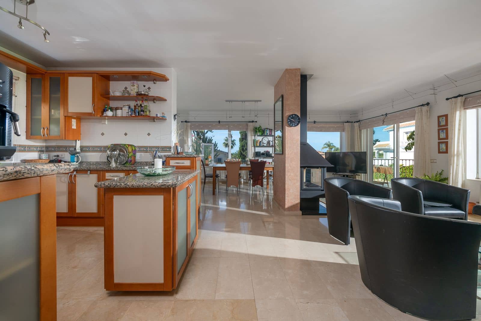 4 soveværelse Villa til salg i Riviera del Sol med swimmingpool garage - € 945.499 (Ref: 8895807)