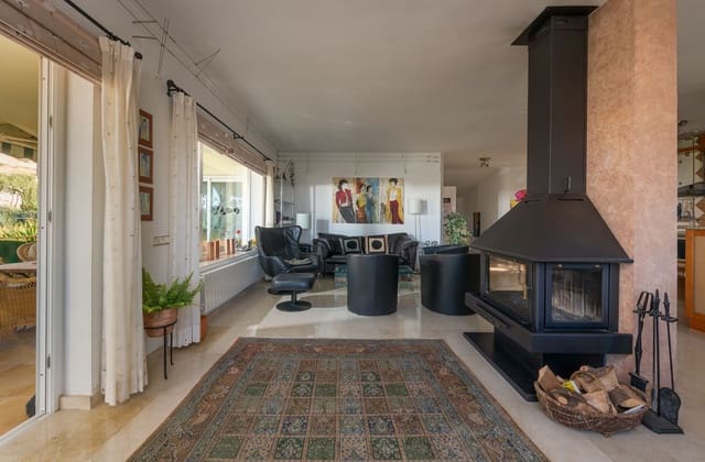 4 soverom Villa til salgs i Riviera del Sol, Mijas med svømmebasseng garasje - € 945 499 (Ref: 8895807)