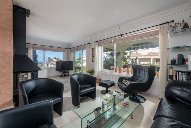 4 soverom Villa til salgs i Riviera del Sol, Mijas med svømmebasseng garasje - € 945 499 (Ref: 8895807)