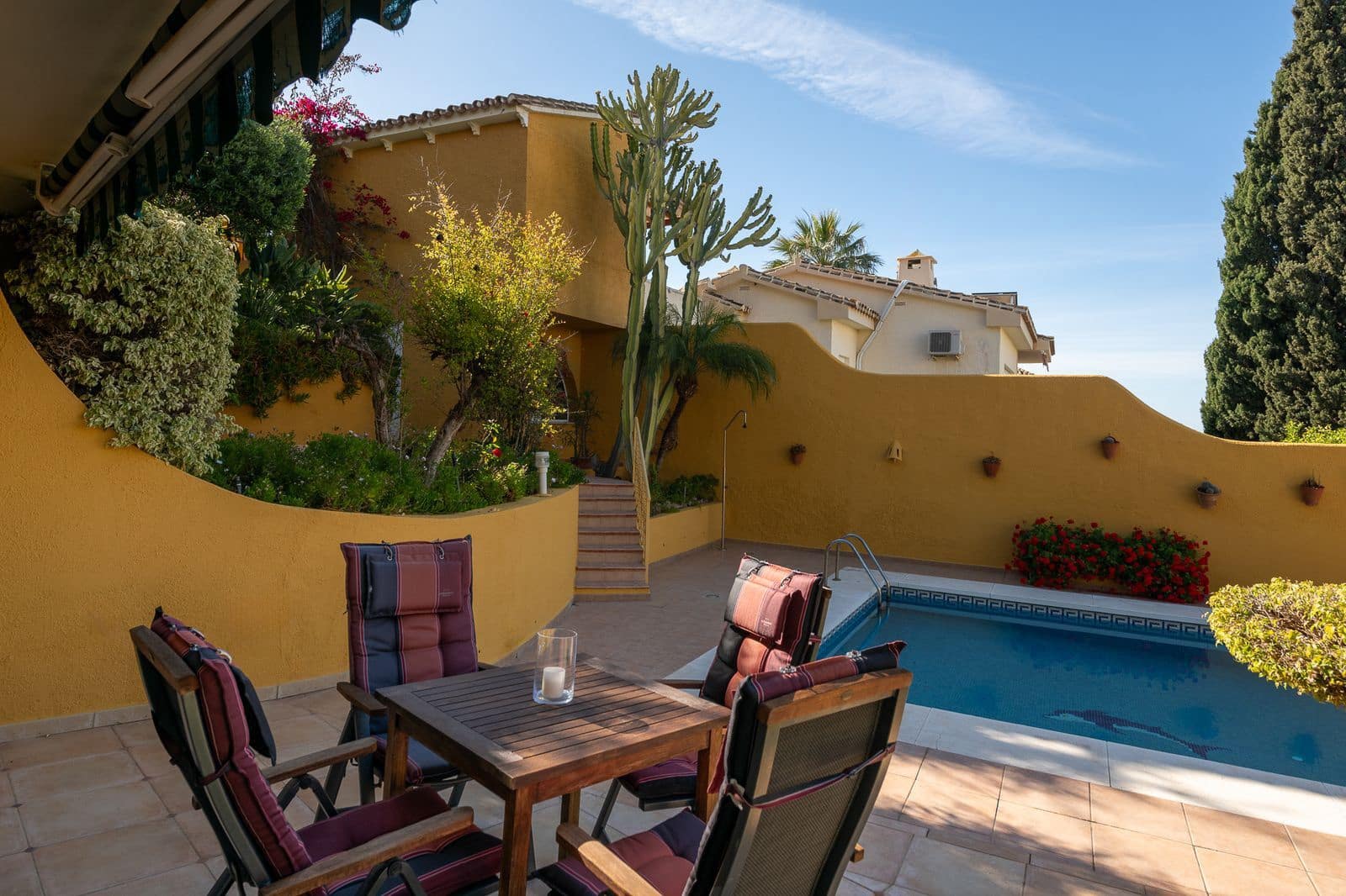 4 soveværelse Villa til salg i Riviera del Sol med swimmingpool garage - € 945.499 (Ref: 8895807)