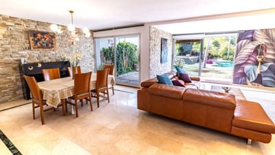 4 soveværelse Villa til salg i Alhaurin de la Torre med swimmingpool garage - € 875.000 (Ref: 8895827)