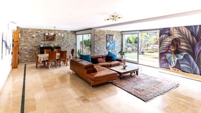 4 soverom Villa til salgs i Alhaurín de la Torre med svømmebasseng garasje - € 875 000 (Ref: 8895827)