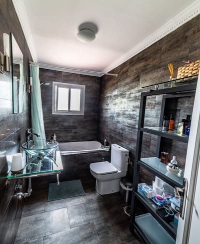 4 soveværelse Villa til salg i Alhaurin de la Torre med swimmingpool garage - € 875.000 (Ref: 8895827)