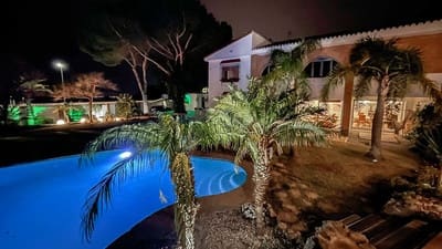 4 soveværelse Villa til salg i Alhaurin de la Torre med swimmingpool garage - € 875.000 (Ref: 8895827)