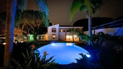 4 soveværelse Villa til salg i Alhaurin de la Torre med swimmingpool garage - € 875.000 (Ref: 8895827)