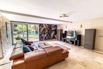 4 soverom Villa til salgs i Alhaurín de la Torre med svømmebasseng garasje - € 875 000 (Ref: 8895827)