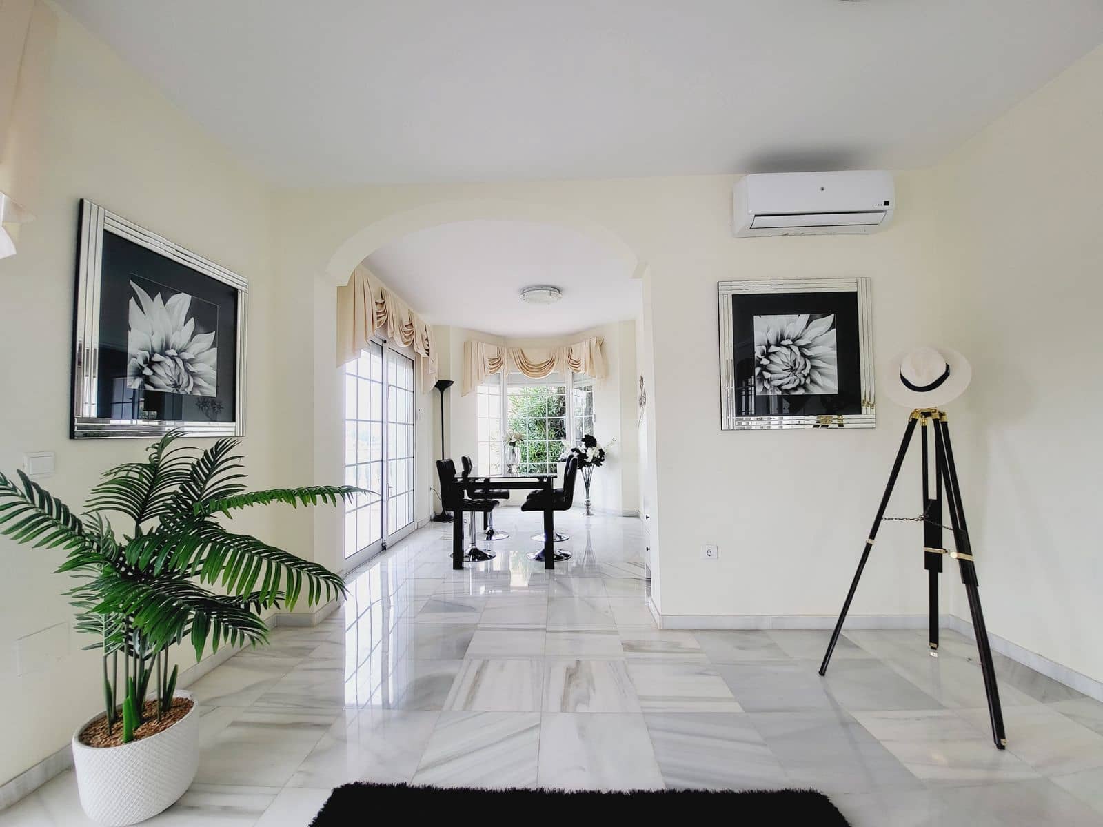 5 soveværelse Villa til salg i Riviera del Sol med swimmingpool garage - € 849.500 (Ref: 8895853)